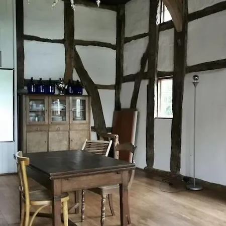 Historisches Fachwerkhaus Nyaraló *